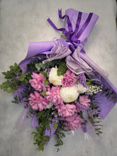 Load image into Gallery viewer, Blushing elegance